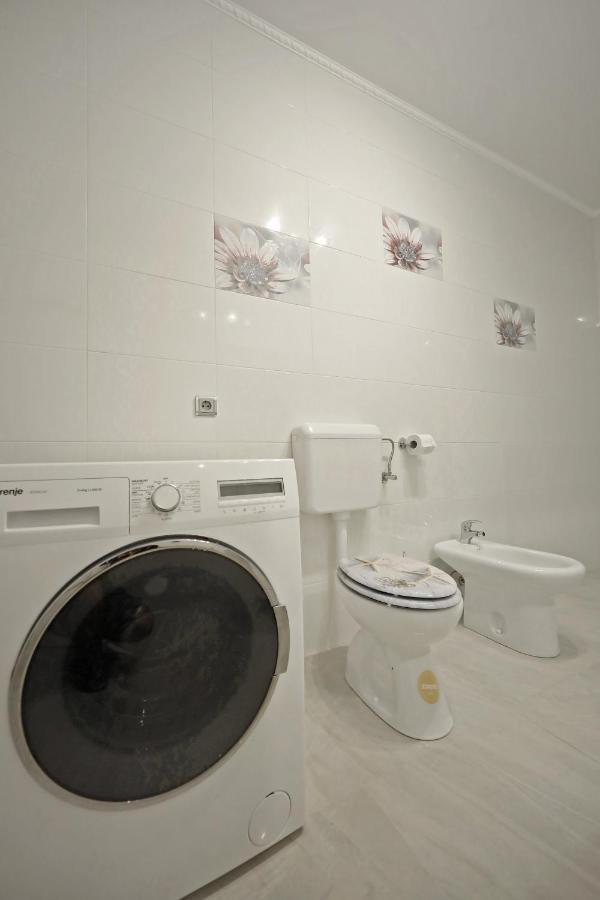 Apartmani Rudi Vir Buitenkant foto