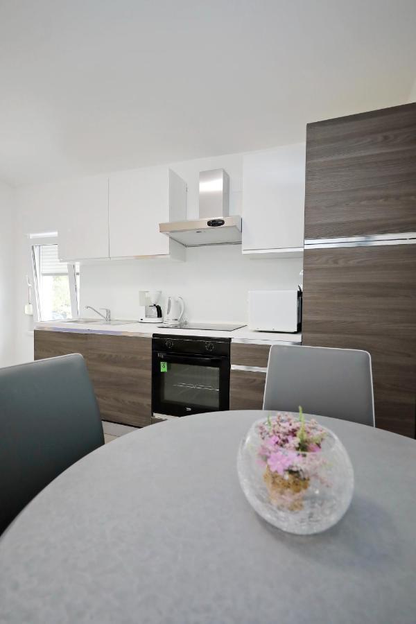 Apartmani Rudi Vir Buitenkant foto